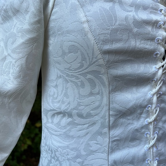 Elizabeth Swann Pirates of the Caribbean White Floral Cosplay Handmade Dress - Picture 3 of 6